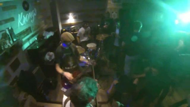 Dirty trio - Бус смотреть онлайн