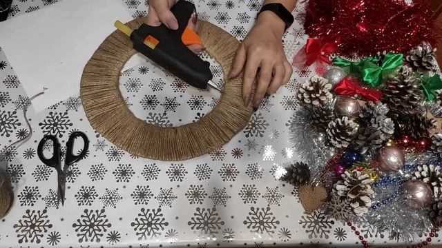 Рождественский венок. Легко и красиво!!! смотреть онлайн