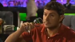 Когда принесли счет в ресторане, она поняла, что прийдеться отрабатывать натурой, прикол, smile)