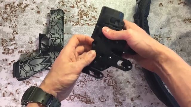 [Реплика кобуры Blackhawk Serpa] + [lifehack]