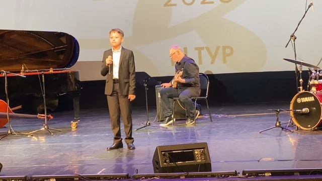 Сон Михаил: "Bluesette", "Я тебя рисую" смотреть онлайн