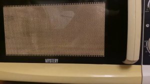 Демонстрация работы микроволновки Mystery mmw -1706