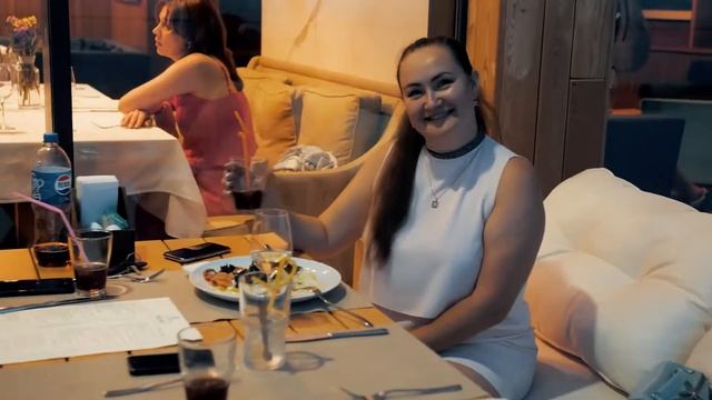 группа "Fellas" в отеле "Гурзуф Ривьера" смотреть онлайн