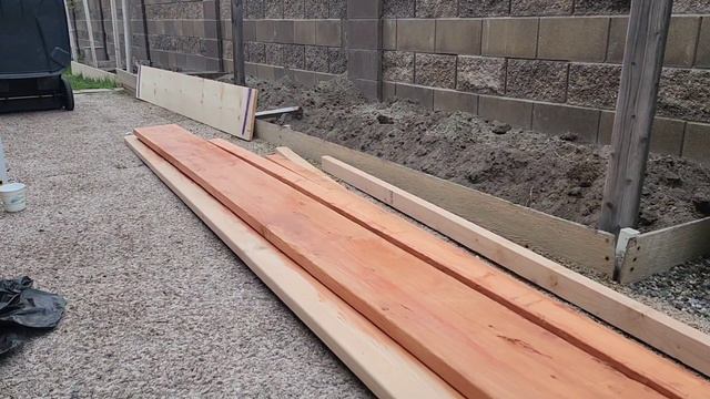 ПРОДОЛЖАЕМ РАБОТАТЬ В ОГОРОДЕ●ЗНАКОМСТВО С АЛЕКСОМ Н смотреть онлайн