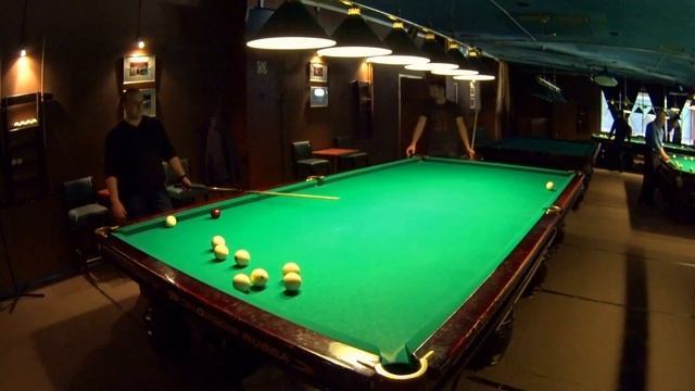 Андрей против Алексея в партии по свободной пирамиде в русском бильярде смотреть онлайн