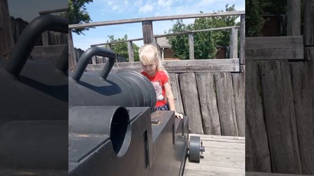 Прогулка с детьми/Александровская крепость/Кубань смотреть онлайн