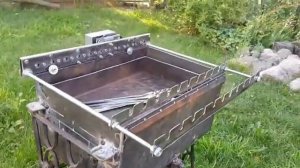 Мангал с регулировкой высоты углей и вращение шампуро