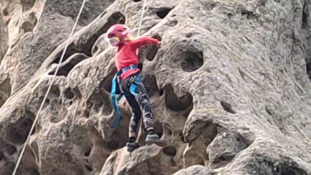 скала Сыр. гора Индюк. трасса Эминталь.