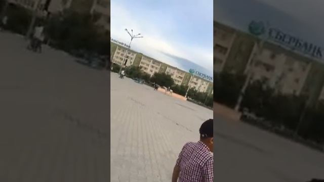 Прогулка в площаде с конем смотреть онлайн