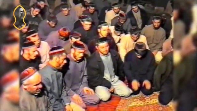 • Сайд-Ахмад Хачро — Назма «Са дайра, са хилир-кха». Серноводск, 1999 год. смотреть онлайн