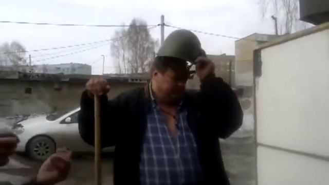 кувалдой по голове смотреть онлайн