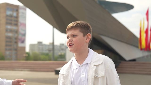 "Потому что мы пилоты" (из кинофильма "Небесный тихоход", 1945 г.)