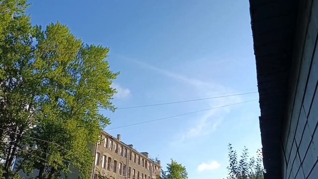2024.08.28. Погода Петербург. 08:00. +17°. Солнце печет. День виш смотреть онлайн