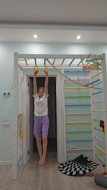 Я очень жёстко тут упала!😢🤣Я не допрыгнула до батута смотреть онлайн