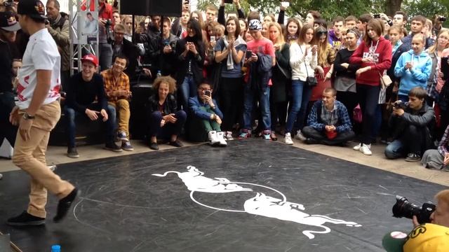 Lilou & Lil G в Москве / День Вышки / 10.13.13 / Парк Горького смотреть онлайн