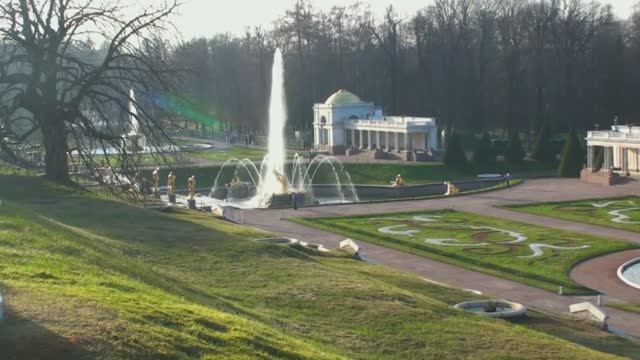 Весна в Петергофе смотреть онлайн