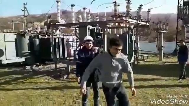 Удар с ноги прикол))) смотреть онлайн