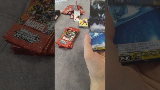 Распаковка блока Weiss schwarz Marvel смотреть онлайн