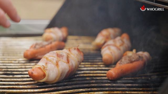 Фаршированные сосиски на гриле с беконом - простое блюдо, чтобы удивить гостей! смотреть онлайн