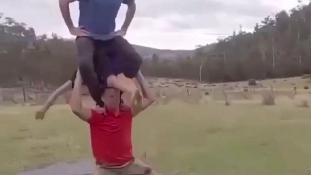 Отличный прыжок 😉✌️😂😂😂 смотреть онлайн