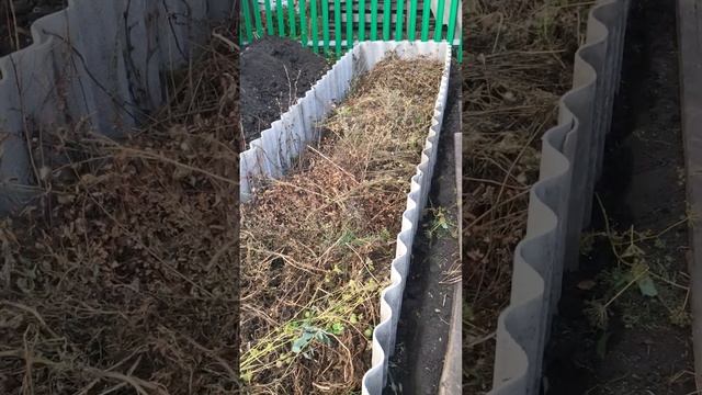 Место одной грядки,переделали две красивые грядки. смотреть онлайн