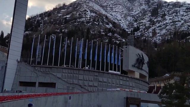 Алмаата, город среди гор. смотреть онлайн