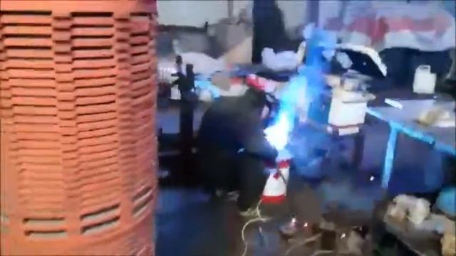 Огнетушитель против сварки. Приколы 2016 №2. смотреть онлайн