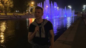 Всё упоенно, но при этом не запойно... 
Моё хобби: пишу и читаю стихи