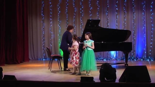 039 Выступление на фестивале Живой родник Сергеев Посад 5 мая 2017 смотреть онлайн