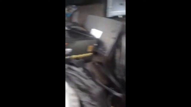 привез мамки,корпуса,блоки и телевизор.