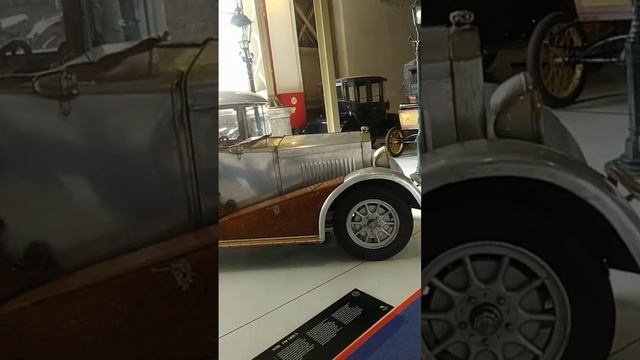 калекция Машины музей Болей 4000т видов Машины Подпишитесь на мой канал год впуск 1900 до 1965