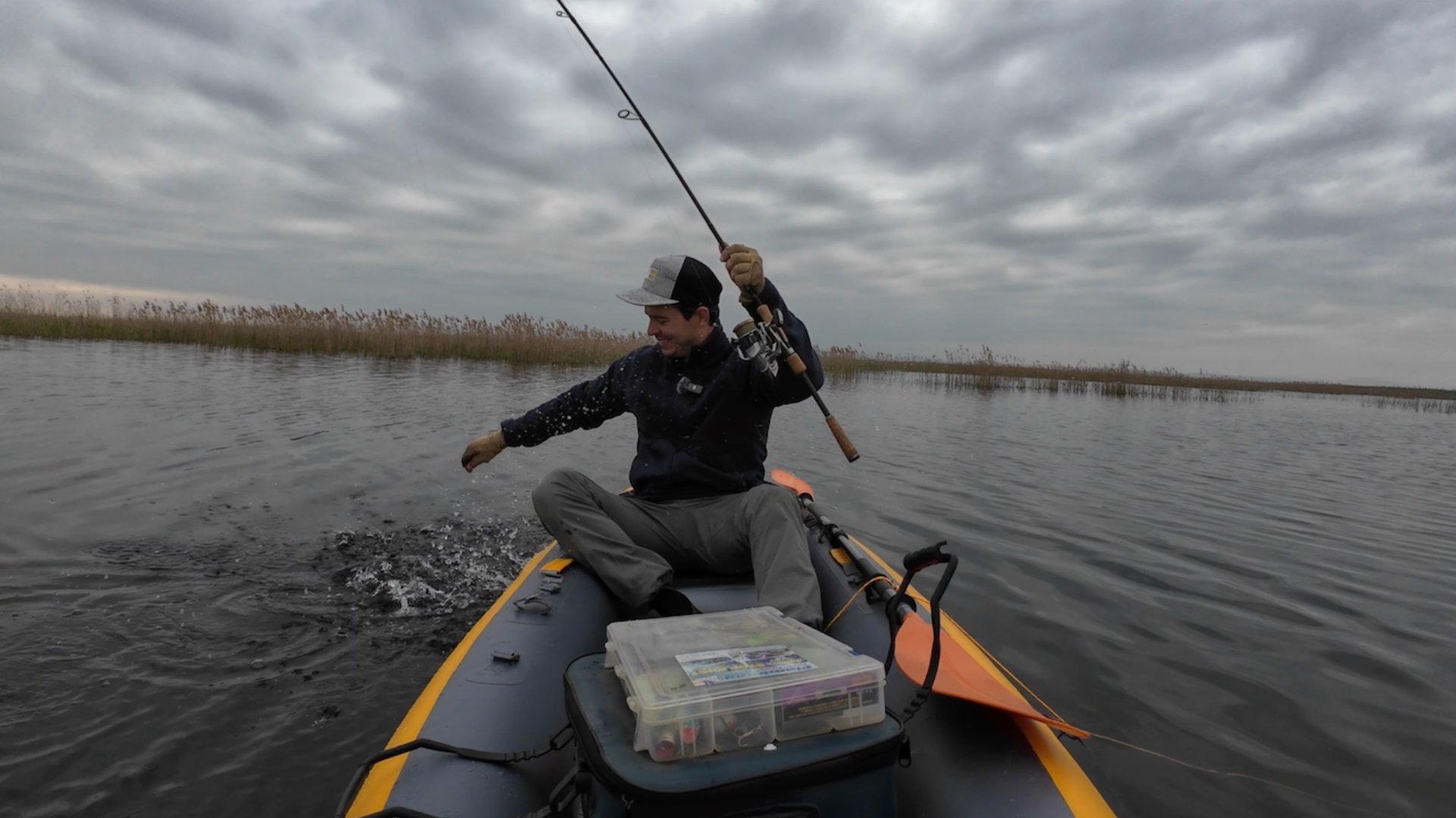Рыбалка на каяке. Ловля щуки на мелководье