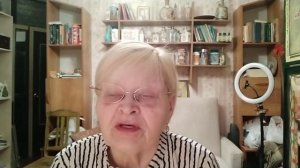 Чем я так насолила Зине диванчик?