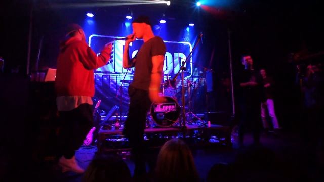 макулатура - свобода это гетто (фит. Феликс Бондарев) @ 04.01.18 msk смотреть онлайн