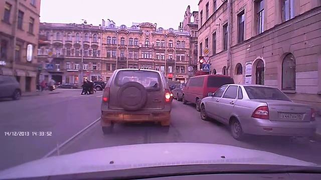 Бабушка упала смотреть онлайн