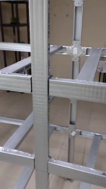 Стеллаж для выращивания микрозелени ч. 4 / A rack for growing micr смотреть онлайн