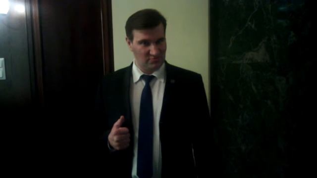 "МУЖИК ЗА ПОРОГОМ - СЧИТАЙ, ХОЛОСТОЙ!" смотреть онлайн