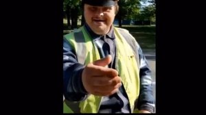 Даун переоделся в форму ДПС