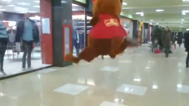 Прикол Аниматор медведь танцует смотреть онлайн
