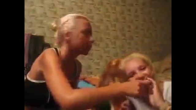 🍷 Пьяные девчонки Яна и Мила 🍷 +18 Не нормативная лексика. смотреть онлайн