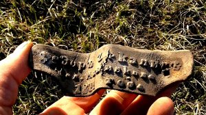 Находки в пыли подпола заброшки.