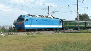 Китайский пассажирский поезд в Иркутске [сборник видео летом 2019 года]