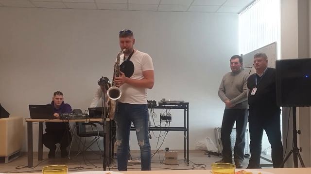 Поздравление 8 марта 2021 Редмоторс смотреть онлайн