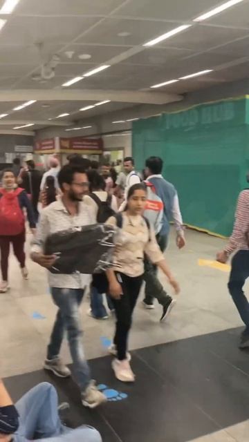 Метро в Индии. Круче, чем вы думали. смотреть онлайн