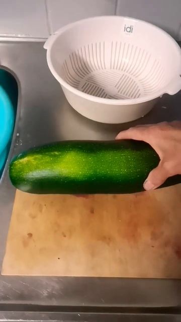 Кабачок со своего огорода 🥰🤗 смотреть онлайн