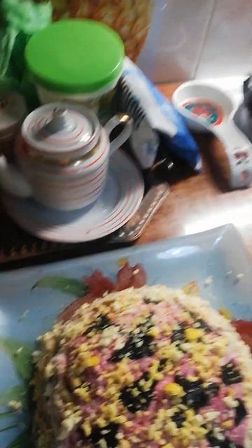 САЛАТ РОЖДЕНСТВЕНСКИЙ "РЫБКИ В ПРУДУ" смотреть онлайн