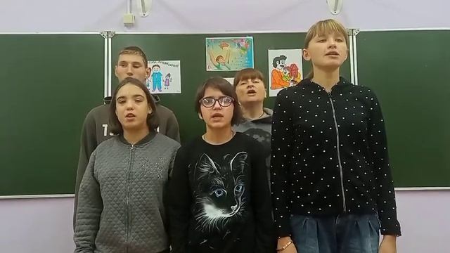 Быть отцом - всегда почётно, ты защитник и герой. Этот подвиг благородный ты всегда неси с собой!