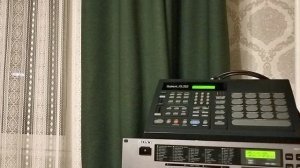 Зарисовка в стиле фанк эйдж. Музыкальный пример, демонстрация запрограммированной песни Roland R-70