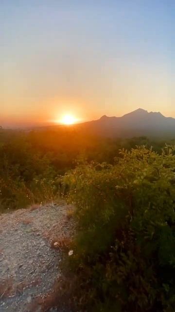 Перкальские скалы #перкальские #скалы #пятигорск #вечер #горы #закат #бештау #горизонт #кавказ #лес