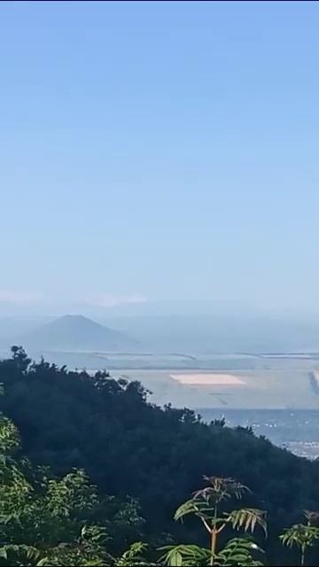 Эльбрус как на ладони. Штанина идёт покорять гору Бештау. Пеший поход.